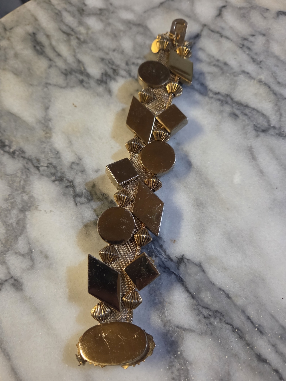Vintage Victorian Gold-Tone Multi-Stone Bracelet Blue, Green, Red and Yellow - Picture 8 of 12